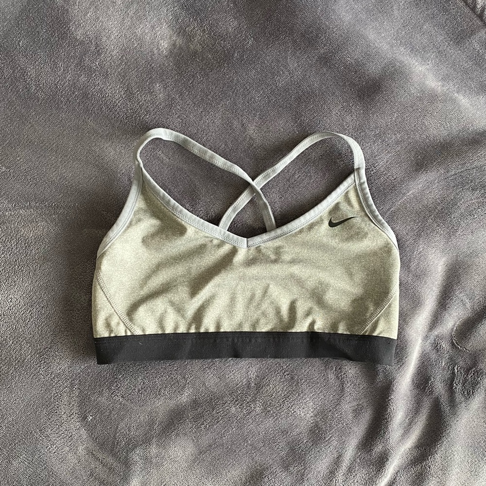 Grey Nike dri-fit sports bra
